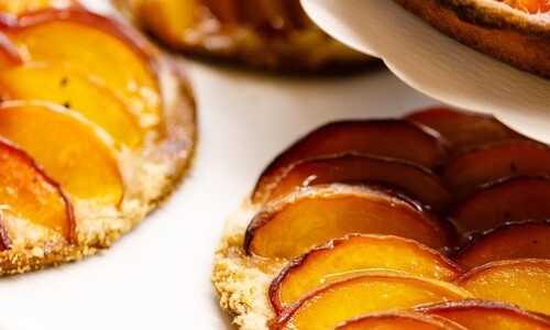 Mmmm... the delicious juicy peaches are back!